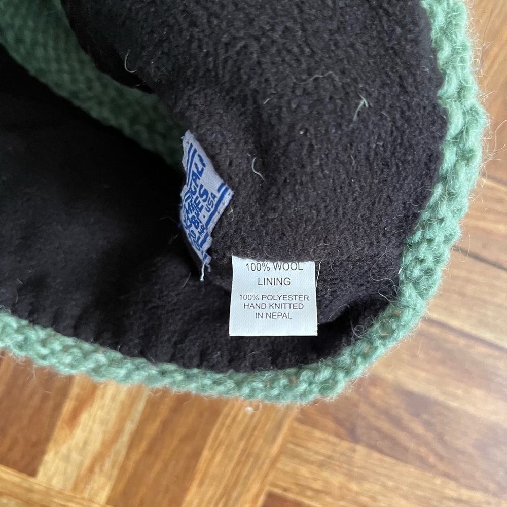 Wool Embroidered Winter Hat NWOT - Picture 5 of 7